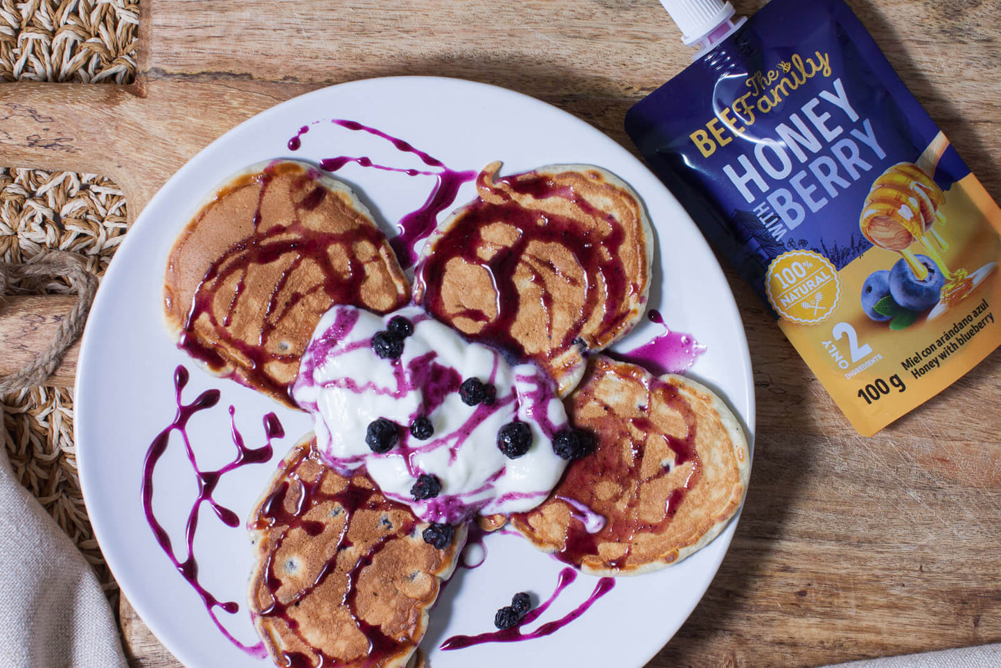 TheBeeFamily_Pancakes_HoneyWithBerry